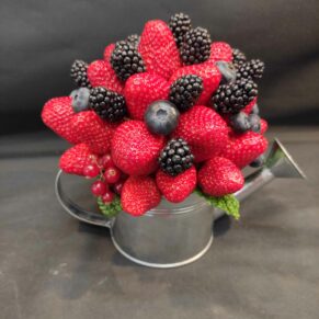 <strong> ROSÉE <br> <br> Fruits frais </strong><br> <br>5-8 pers : 79€