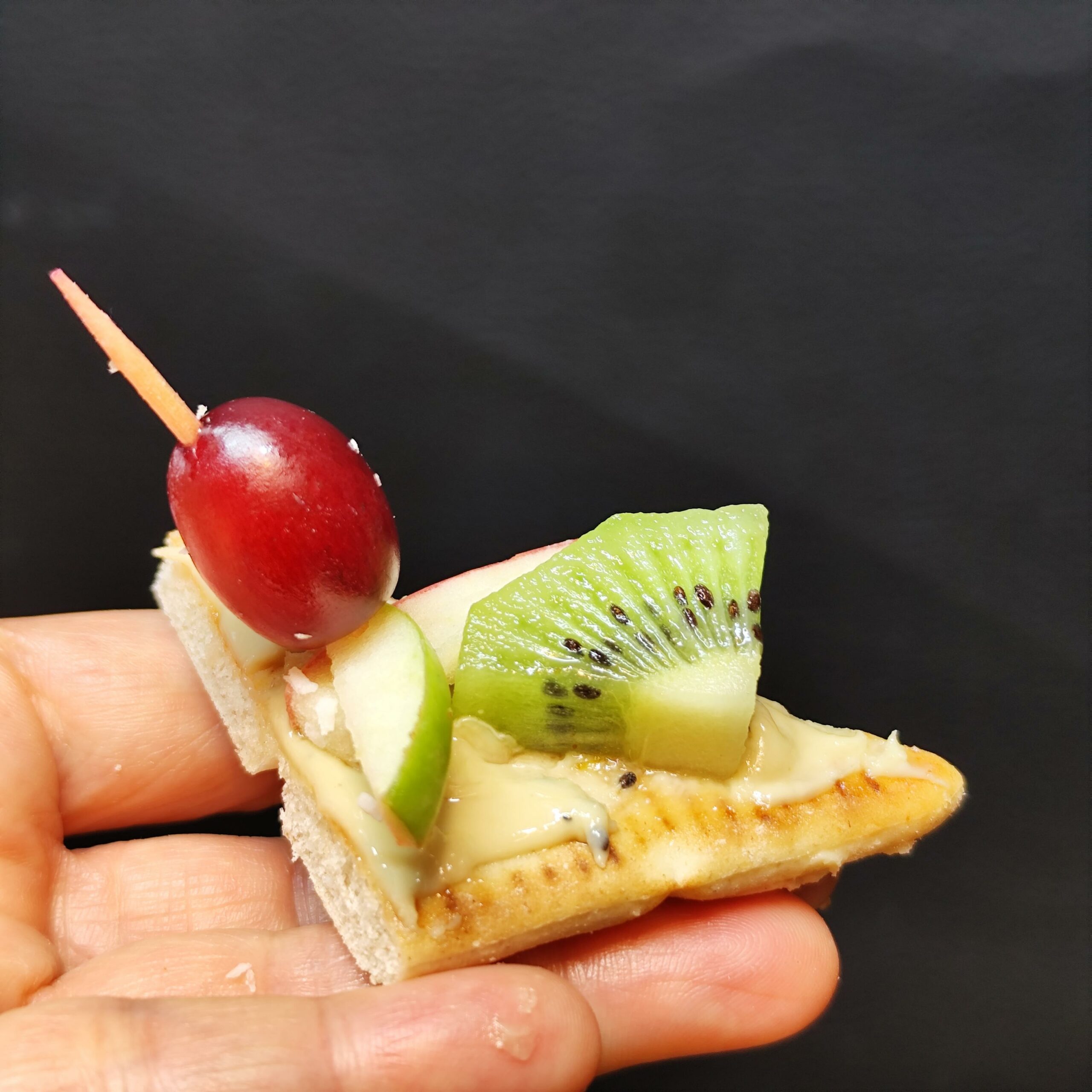 <strong>VELOURS DE CAJOU<br><br>Purée de Noix de Cajou bio • Fromage blanc • Fruits frais <br><br><i>Onctueux & délicat</i></strong><br><br>10-20 pers : 56€ <br> 54€ > 2 unités <br> 52€ > 3 unités – Image 6
