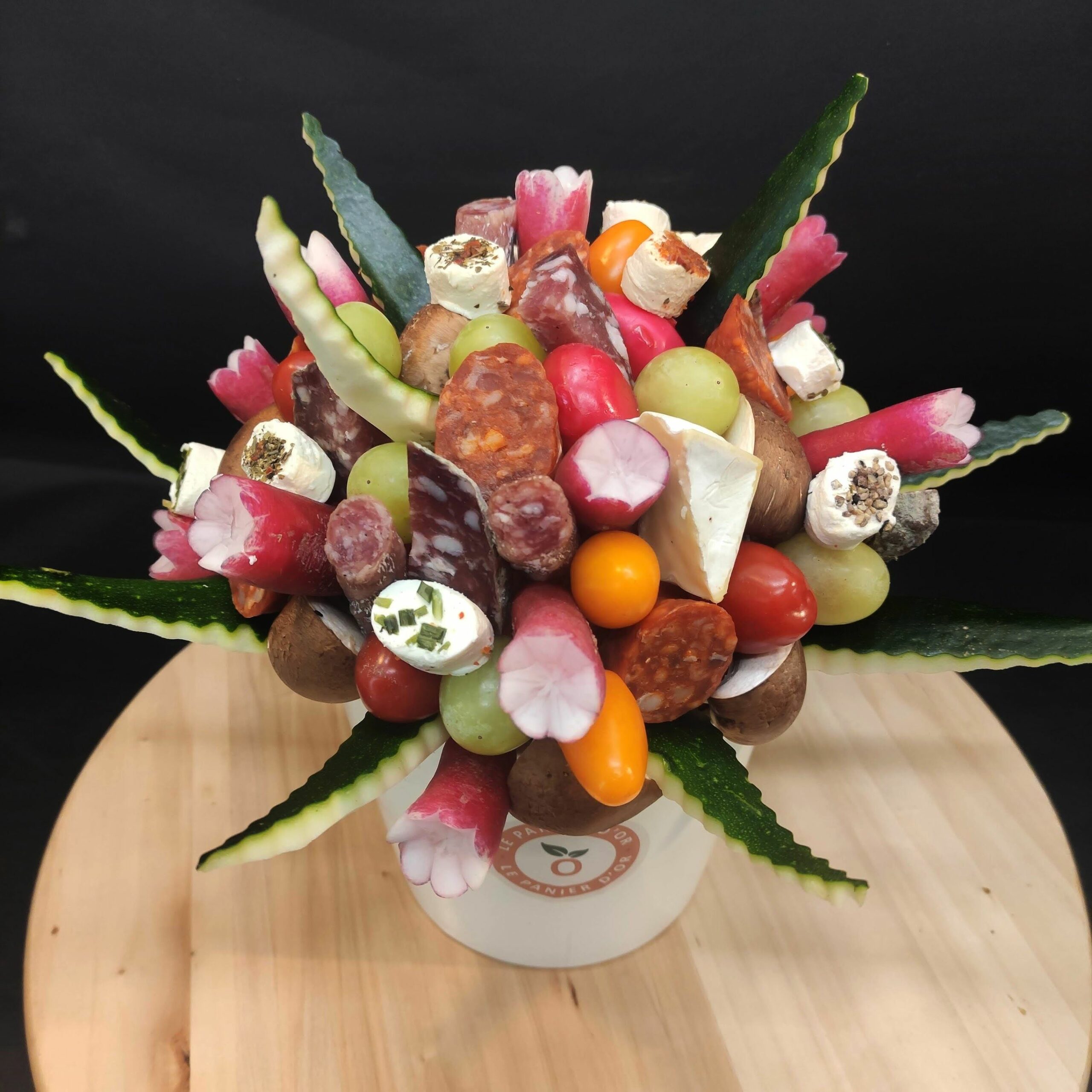 <strong> LYS <br> <br> Charcuteries, Fromages, Légumes </strong> <br> <br> 8-10 pers : 79€ – Image 6