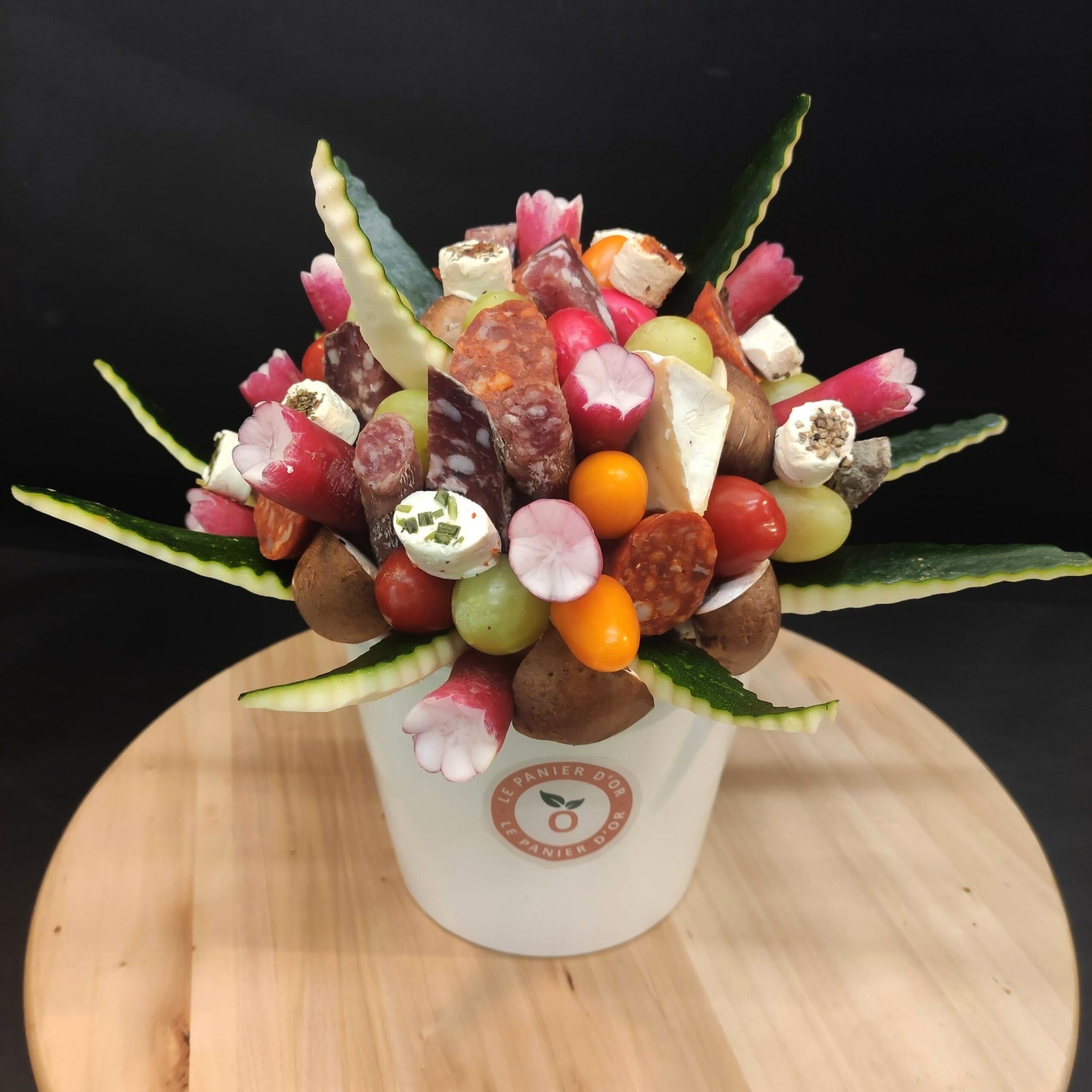 <strong> LYS <br> <br> Charcuteries, Fromages, Légumes </strong> <br> <br> 8-10 pers : 79€ – Image 4